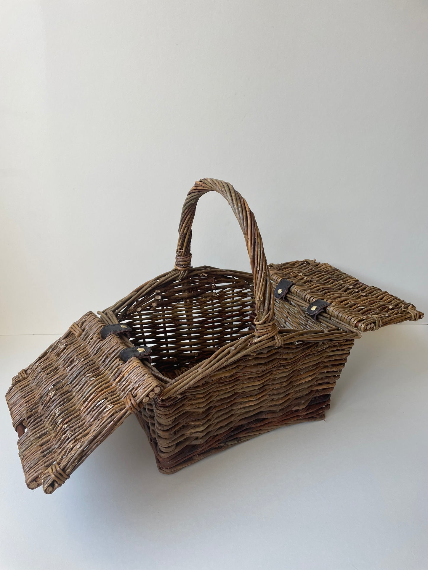 Wicker small basket