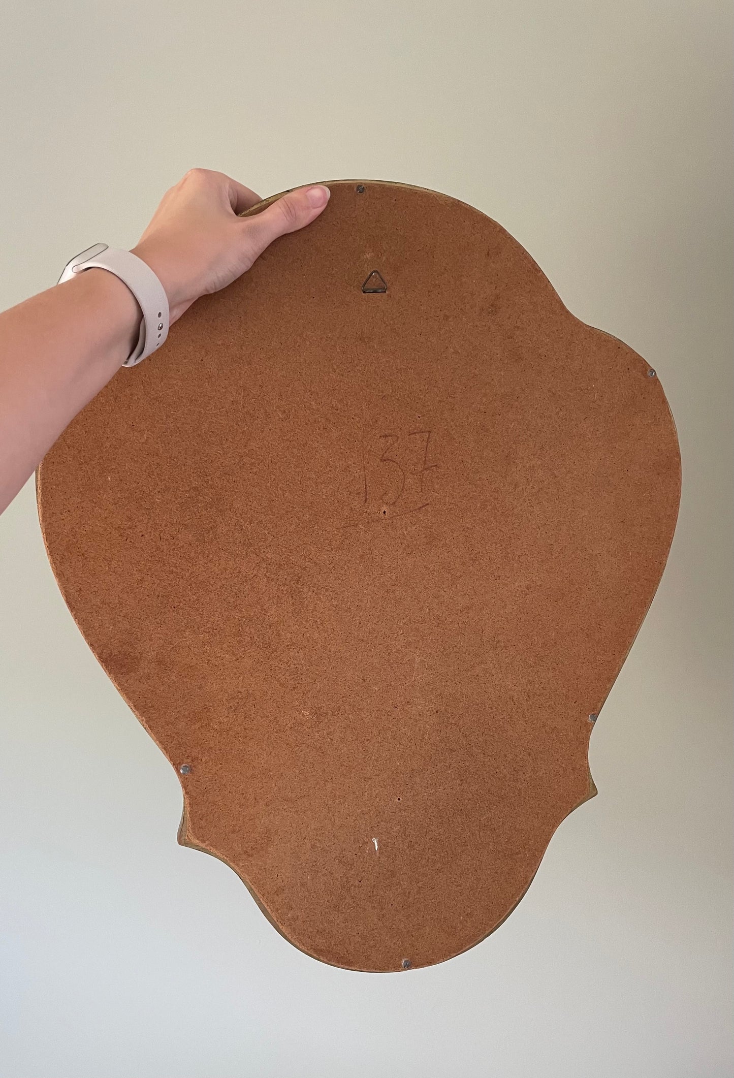 Scalloped wooden gilt wall mirror