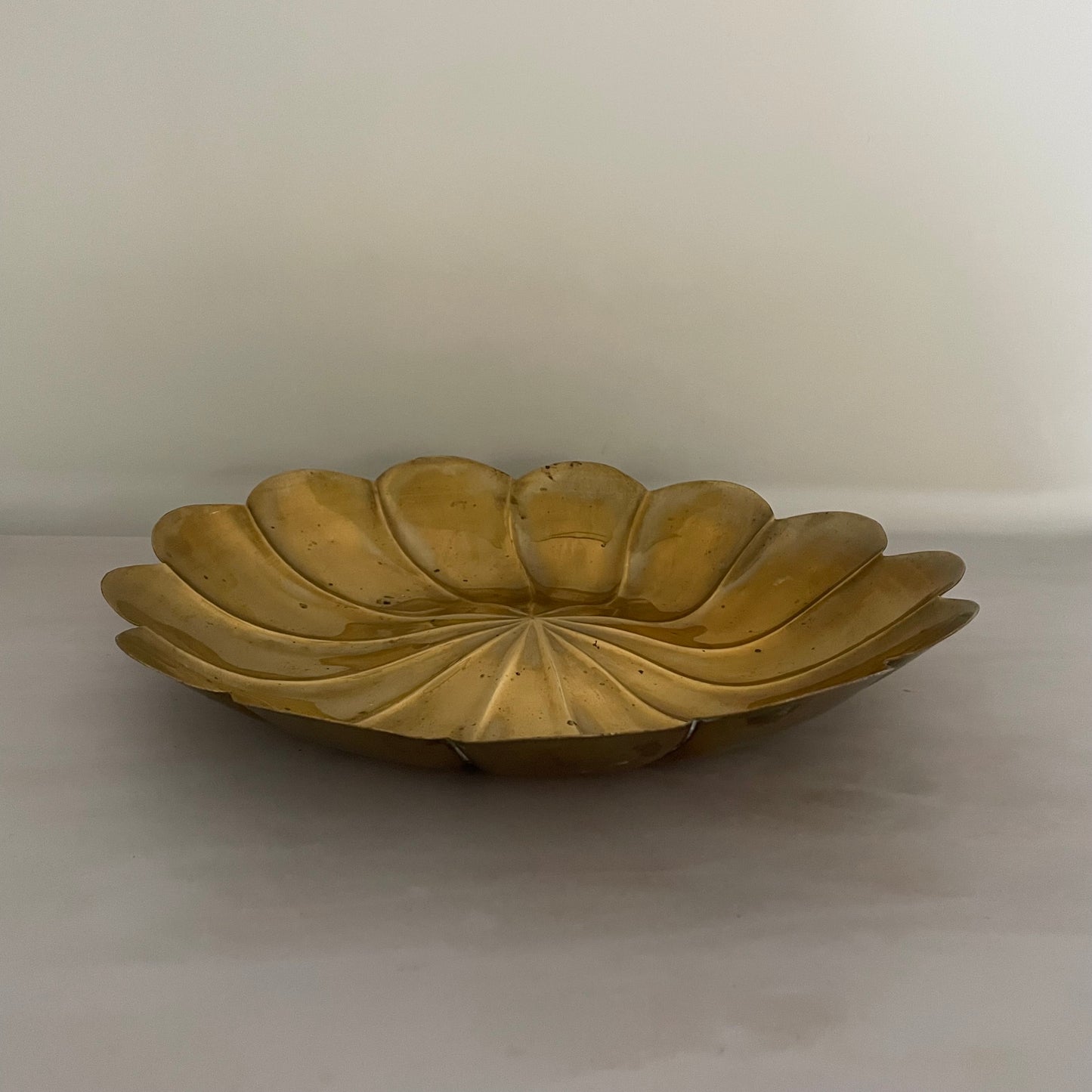 Brass flower plate