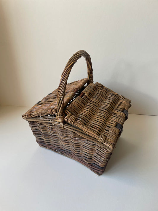 Wicker small basket