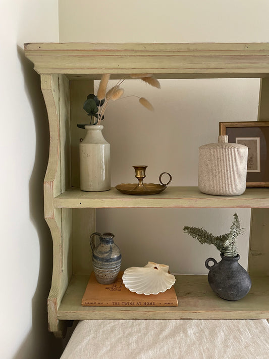 Vintage wooden scalloped rustic wall hung shelf unit