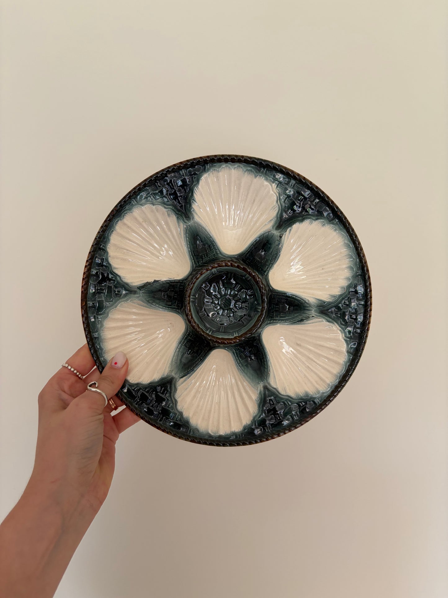Dark green vintage shell oyster plates