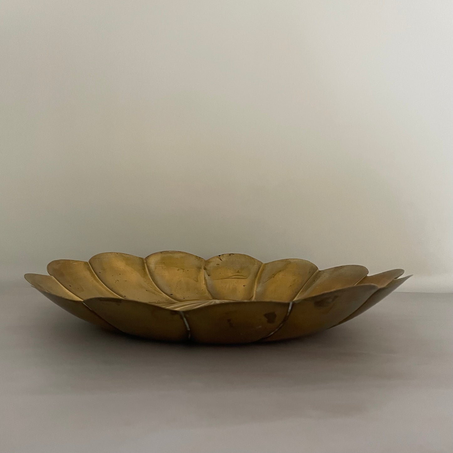 Brass flower plate