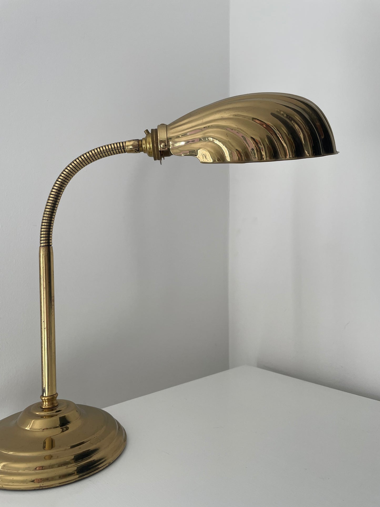 Brass clam shell desk lamp