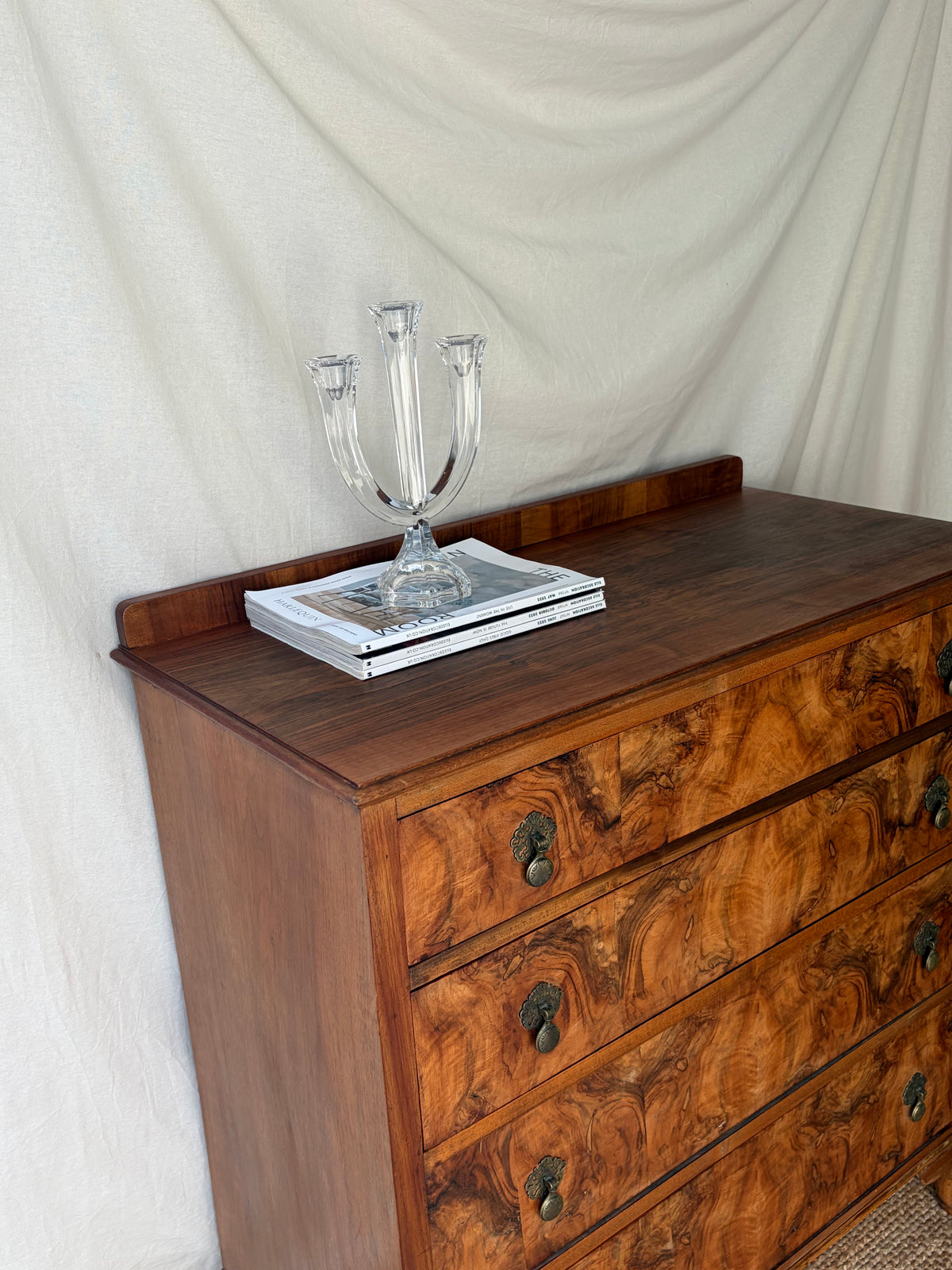 1930’s vintage burr walnut chest of drawers