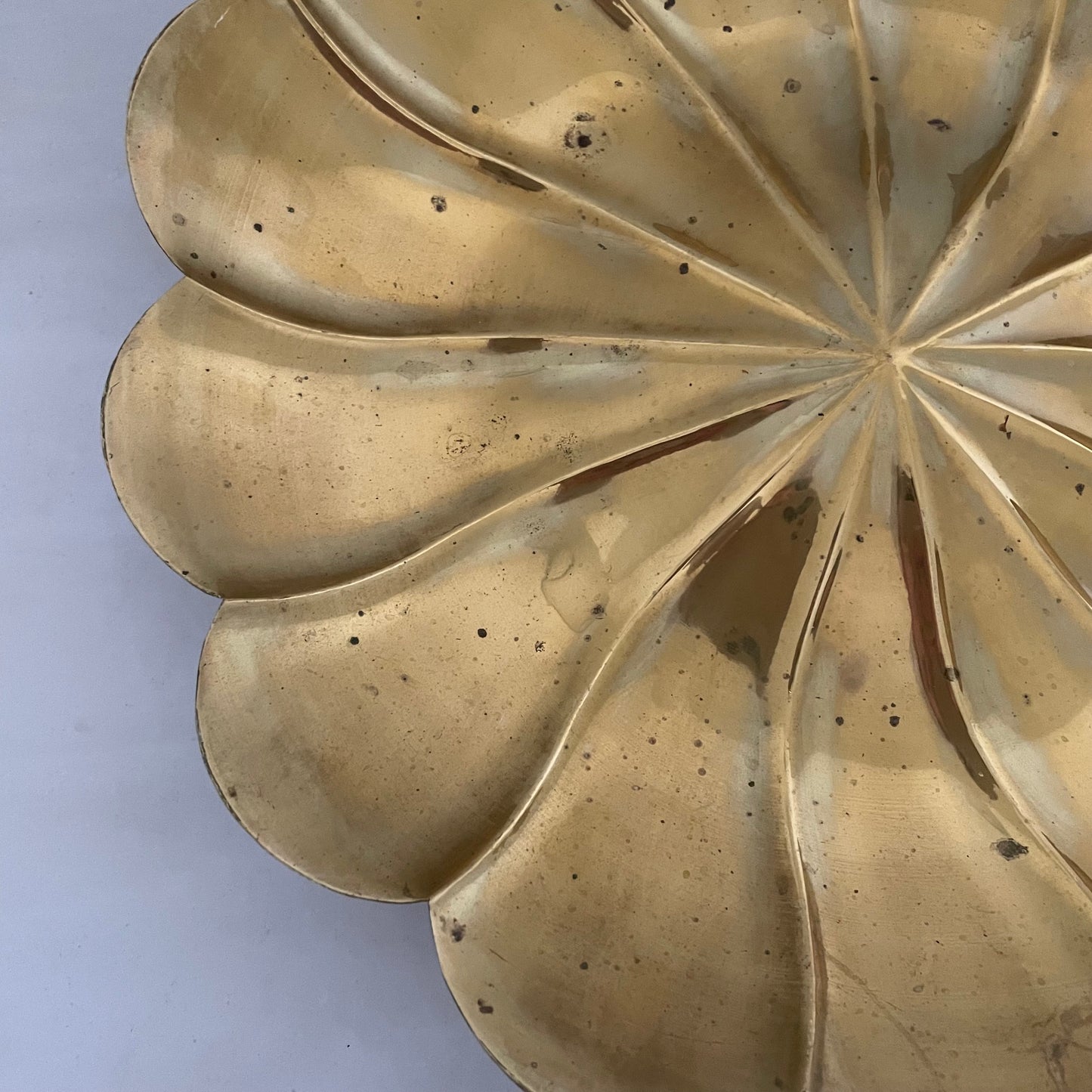 Brass flower plate