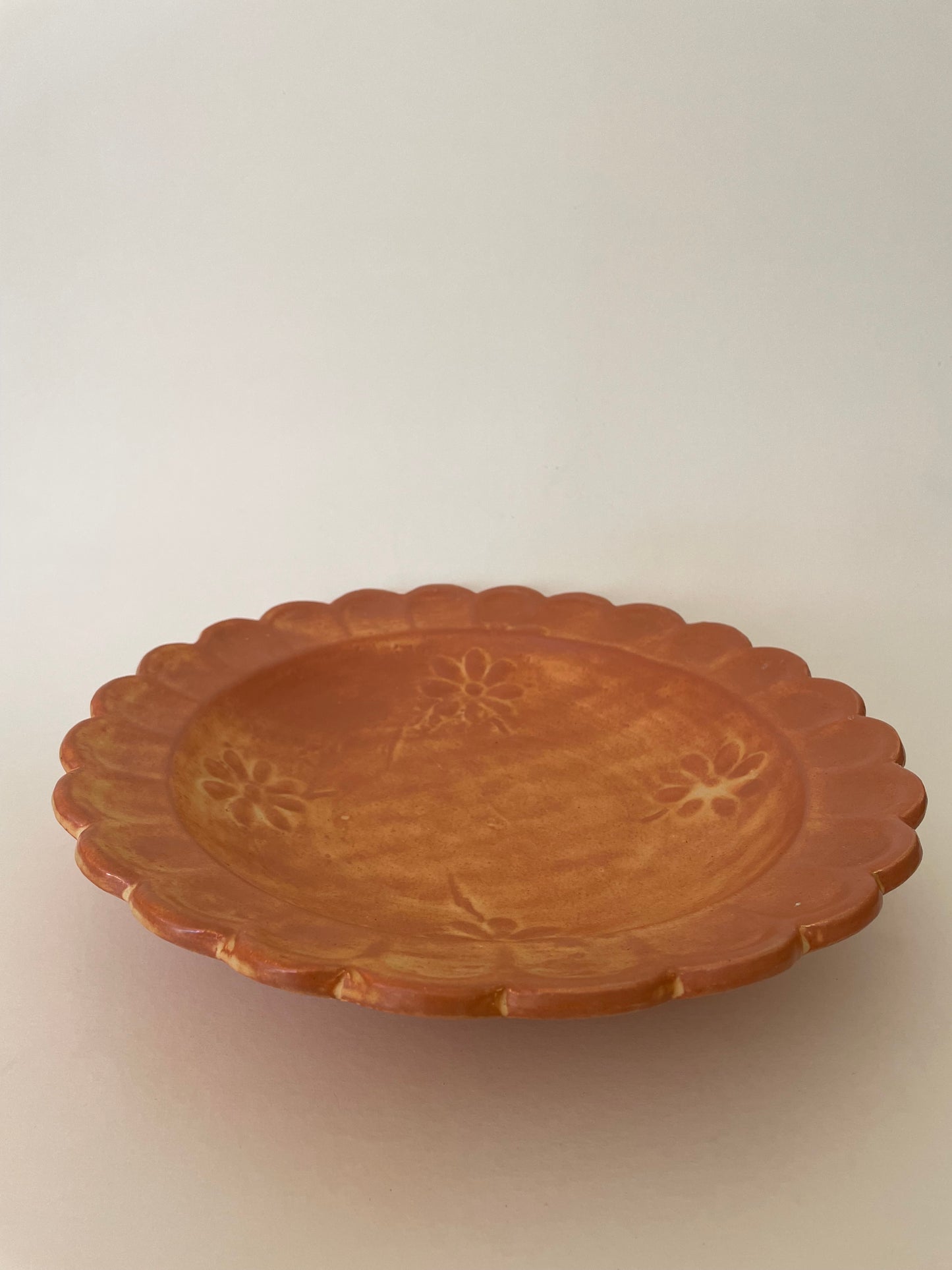 Ceramic floral plate