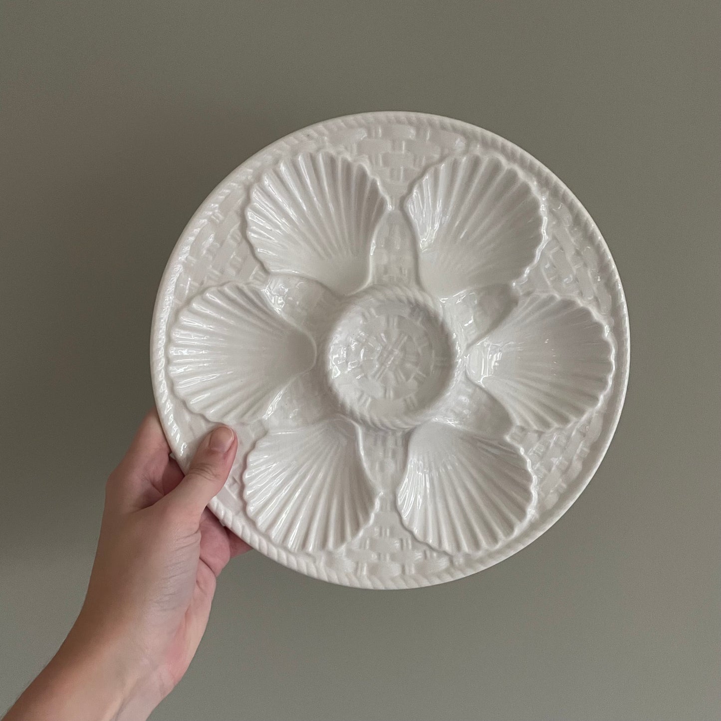 French white oyster plates by Long Champ