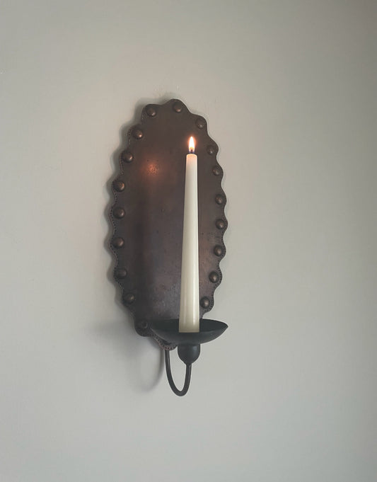 Metal single candle wall sconce