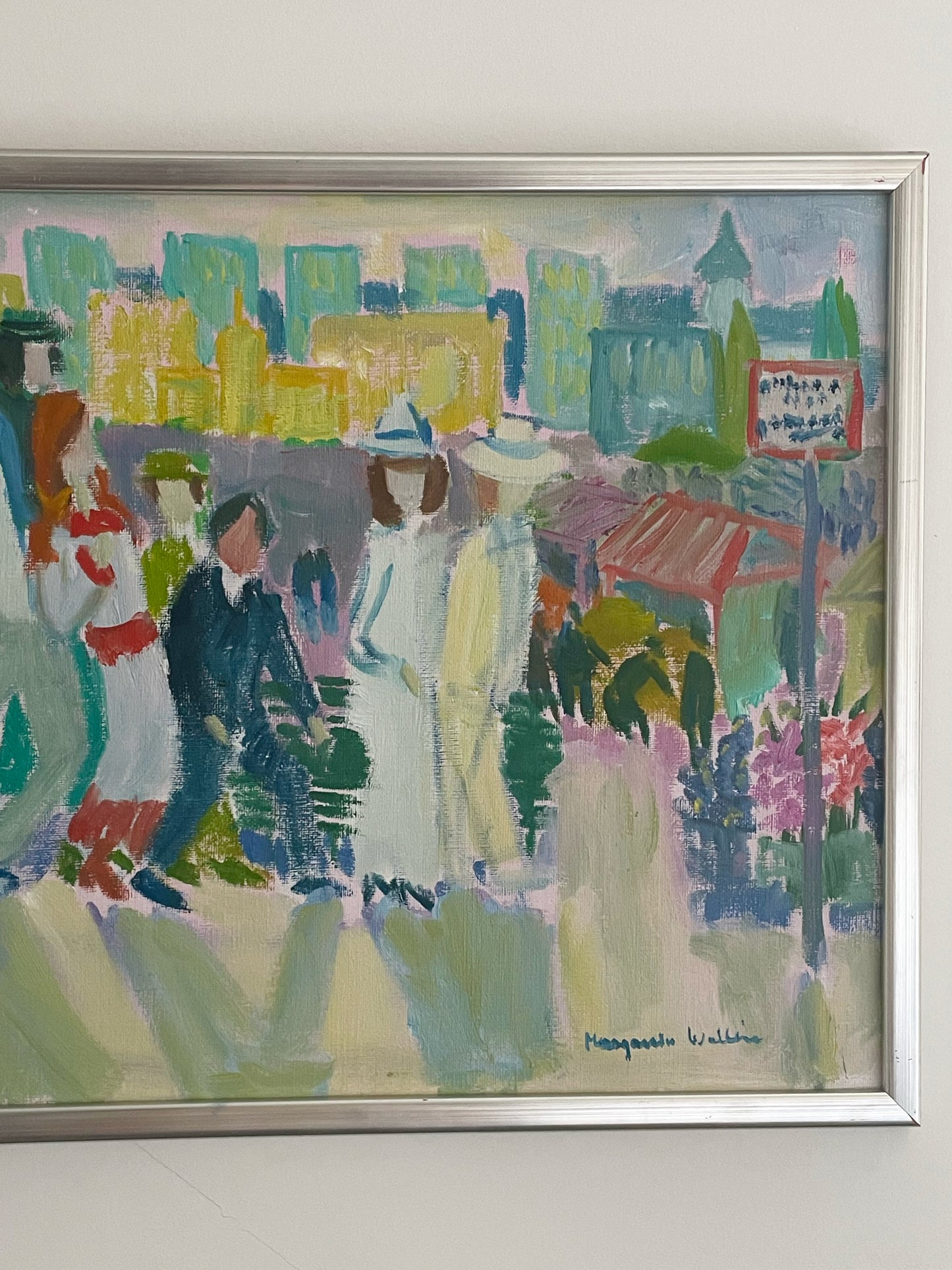 Lively promenade by Margareta Wallin