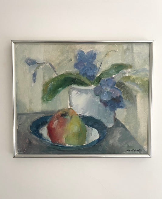Still life of apple and violets