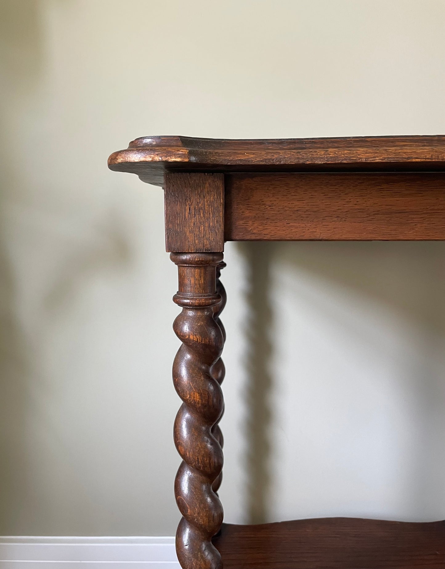 Antique scalloped barley twist wooden side table