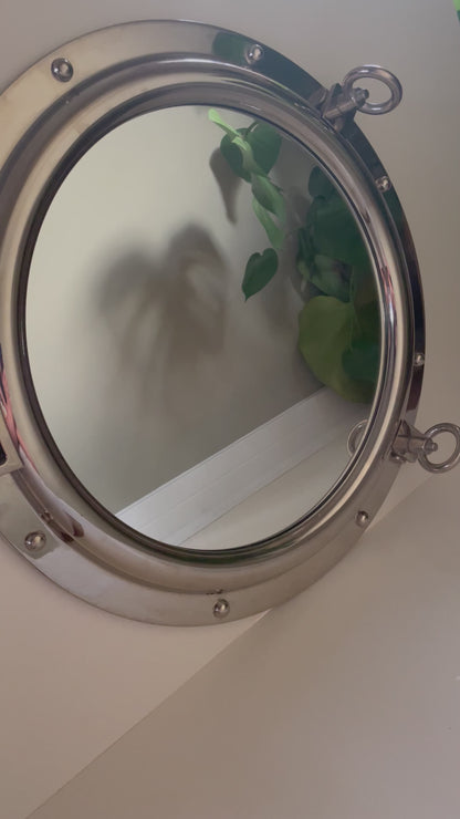 Chrome porthole mirror